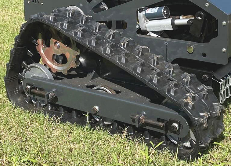 Cortacésped sobre orugas