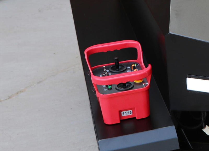 Cortadora de césped multiusos.jpg