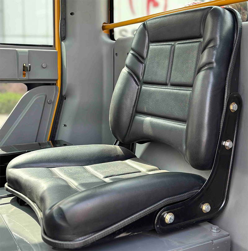 Cargador de construcción.jpg Cargador de construcción.jpg