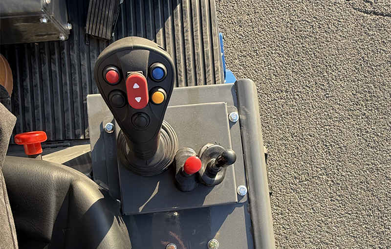 Cargador frontal eléctrico