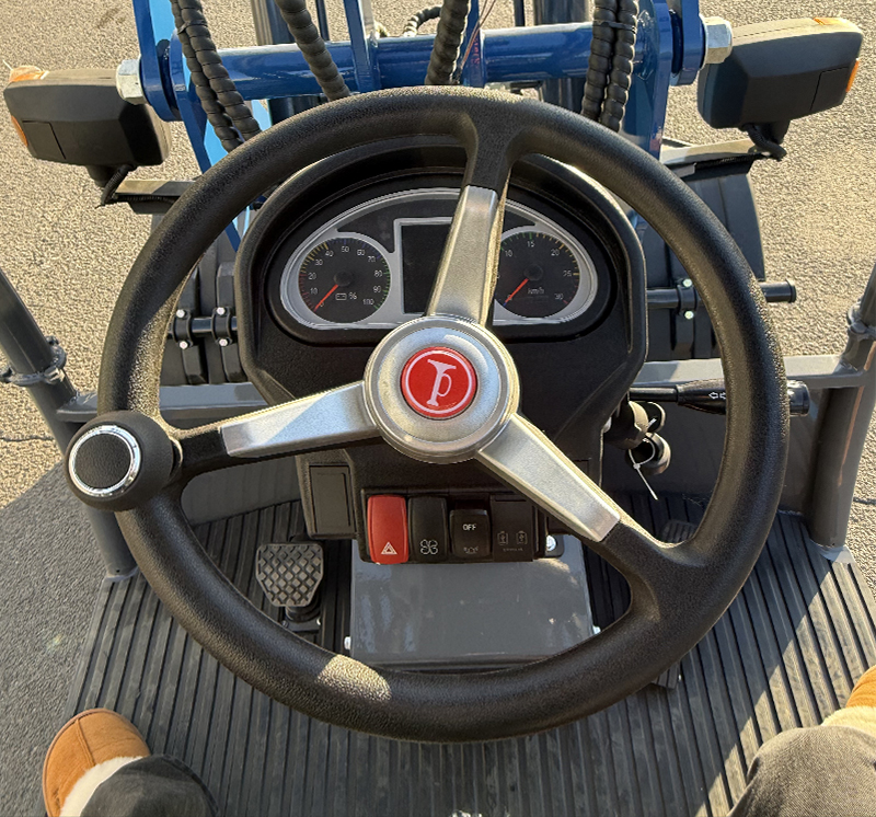 Cargador frontal eléctrico